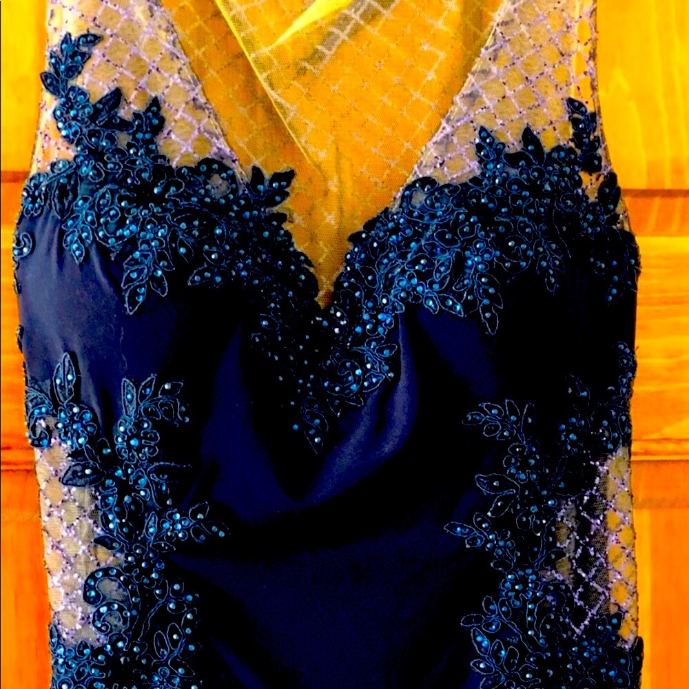 PROM!!! Bought NYC Garment District! Sheer back side cutouts. Sz 4